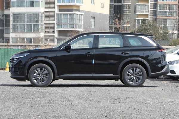 好牛配资 大众探陆购车手册：两驱哪款更值得买？